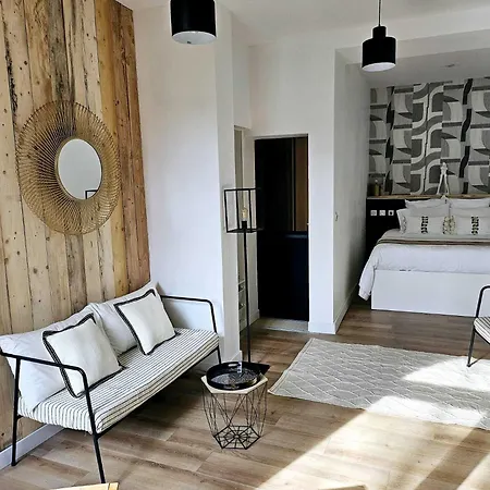La Maison Grivolas Et 4* Avignon