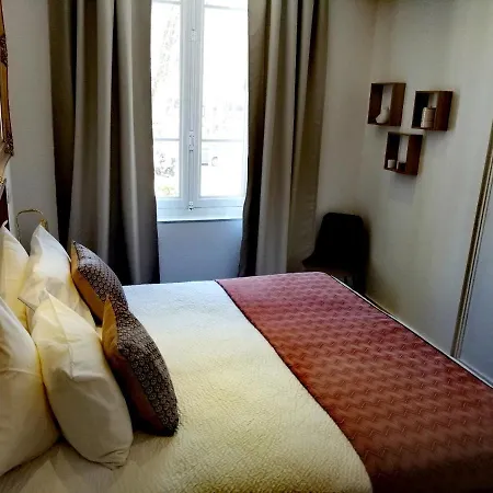 La Maison Grivolas Et 4* Avignon