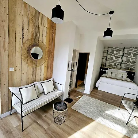 Guest house La Maison Grivolas Et Avignon